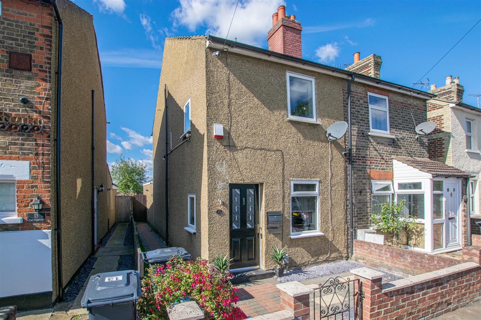 Old Highway, Hoddesdon